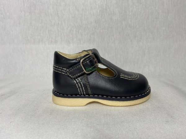 Zapato sandalia tipo kickers